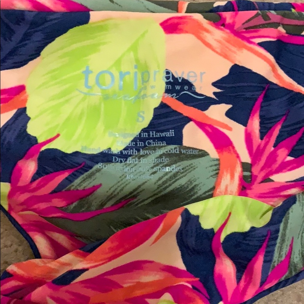 Tori Praver very cheeky swim bottoms, S - Picture 3 of 4